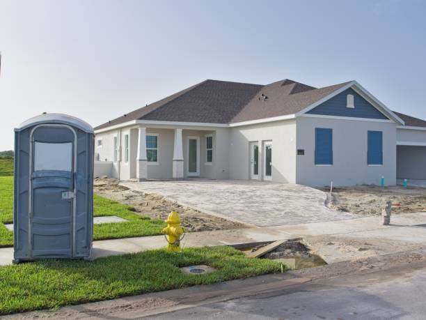 Best Portable bathroom rental  in Poteet, TX